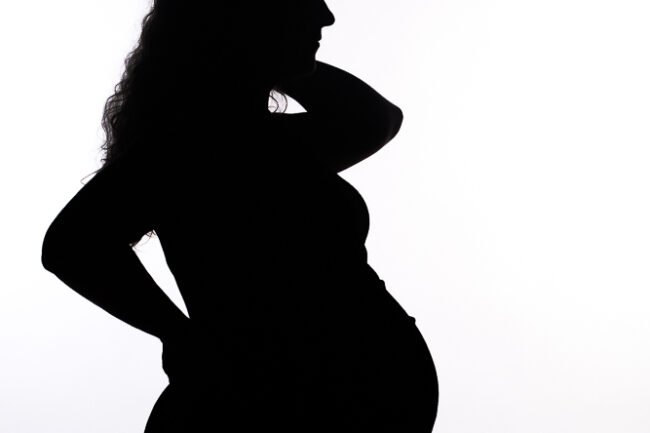 séance portrait grossesse maternité - Morlaix - chambre 27